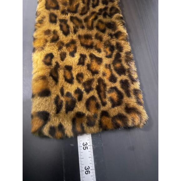 La Maison de la Fausse Fourrure Wrap Scarf Faux Fur Cheetah Old Money Mob Wife - Picture 5 of 7